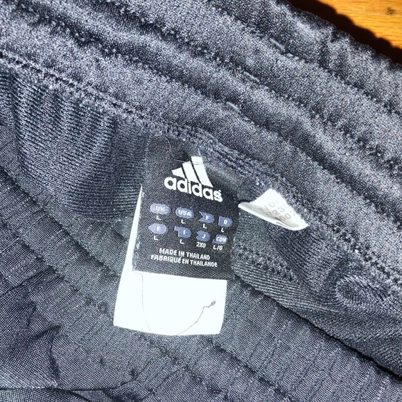 Adidas jogging pants - Picture 4 of 4
